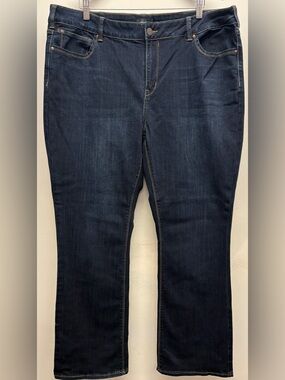 4 for $25 💙 Warehouse One Dark Wash Straight Leg Jeans Size 20+ Short 💙